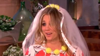 ¡Kaley Cuoco, Penny en 'The Big Bang Theory', "se casa" en directo!