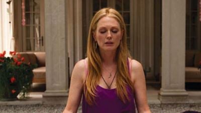 Julianne Moore medita en el nuevo 'still' de 'Maps to the Stars'