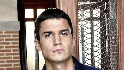 Álex González ('El Príncipe'): "A todos nos gustaría ser el sucesor de Javier Bardem"  noticias imagen