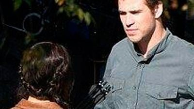 'Los juegos del hambre: Sinsajo': ¡Nueva foto de Gale y Katniss en el rodaje!