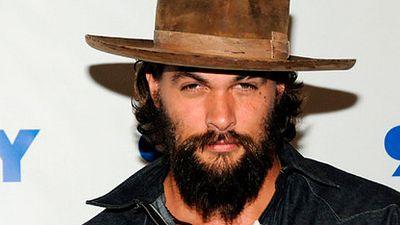 'Batman v Superman': El contrato de Jason Momoa le obliga a aparecer en cuatro películas de DC como Aquaman noticias imagen
