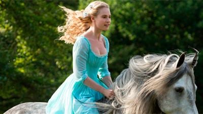 'Cenicienta': Nuevo reportaje en vídeo con Lily James como protagonista