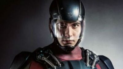 ‘Arrow’: Así es el traje del superhéroe Atom noticias imagen