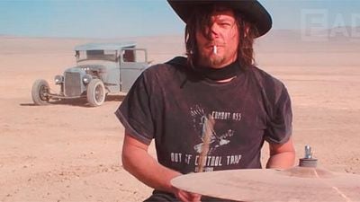 Norman Reedus de ‘The Walking Dead’ dirige el nuevo videoclip de The Bots noticias imagen