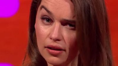 Emilia Clarke, Cara Delevingne y Jake Gyllenhaal compiten en un divertido "concurso de cejas" noticias imagen