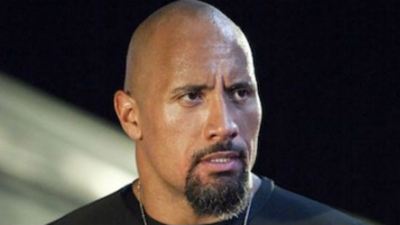 Dwayne 'La Roca" Johnson revoluciona internet con la broma de su dedo roto