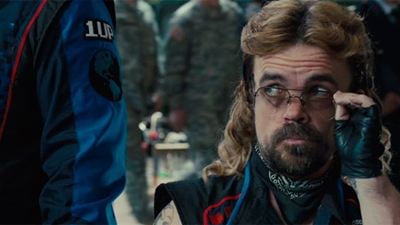 'Pixels': Conoce al personaje de Peter Dinklage en este reportaje en EXCLUSIVA