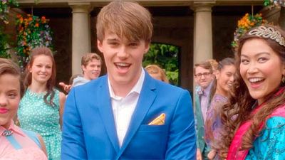 ‘Descendants’: Mira la versión de la mítica canción ‘Qué festín’ con rap incluido en este nuevo clip noticias imagen