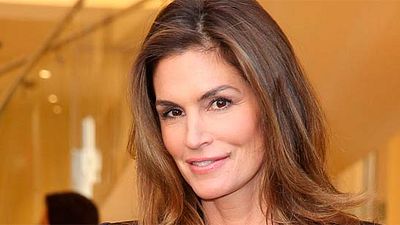Cindy Crawford desarrollará una serie sobre las supermodelos de los 80 noticias imagen