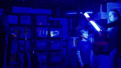 'Lights Out': Primer tráiler de la película basada en el terrorífico corto noticias imagen