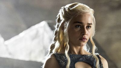 'Juego de Tronos': Emilia Clarke dice que no se parece nada a Daenerys Targaryen en la vida real