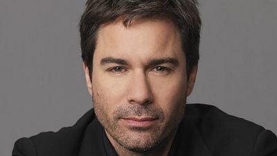 'Travelers': Netflix da luz verde a una serie sobre viajes en el tiempo protagonizada por Eric McCormack noticias imagen