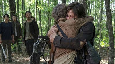 'The Walking Dead': Melissa McBride reconoce la química que hay entre Daryl y Carol noticias imagen