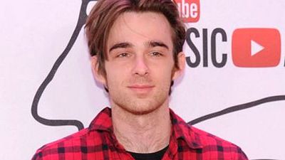 Lena Dunham rinde homenaje al actor invitado de 'Girls' que falleció en un accidente de tráfico noticias imagen