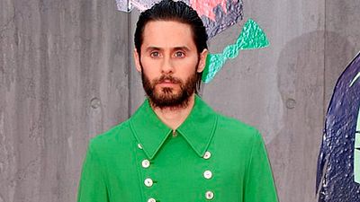 'Escuadrón Suicida': El momento en el que Jared Leto se enamora del famoso abrigo verde se hace viral