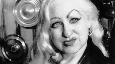 Muere Kim McGuire, actriz de 'Cry Baby', a los 60 años noticias imagen