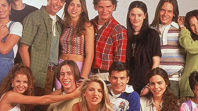 El programa 'Likes' explica los más de 1000 episodios de 'Al salir de clase' en 3 minutos noticias imagen