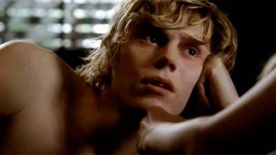 'American Horror Story': El embarazoso momento que vivió Evan Peters delante de Jessica Lange