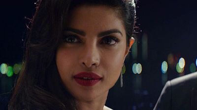 Priyanka Chopra ('Baywatch: Los vigilantes de la playa') quiere ser la superheroína Batgirl