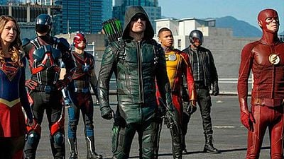 Primeros detalles del nuevo mega 'crossover' de las series de superhéroes de CW noticias imagen