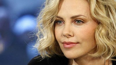 'James Bond': Chris Hemsworth piensa que Charlize Theron debería ser la nueva agente 007 noticias imagen