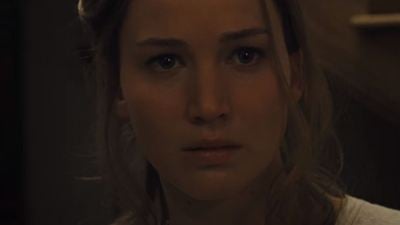 'Madre!': Jennifer Lawrence recibe una inesperada visita en el primer tráiler de la película