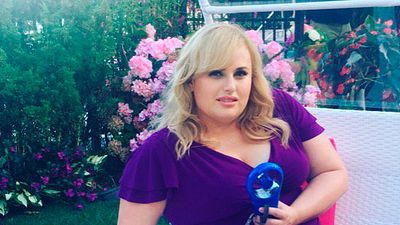 Rebel Wilson acude al hospital tras sufrir una pequeña caída, se encuentra fuera de peligro noticias imagen