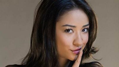 'The Heiresses': La creadora de 'Pretty Little Liars' y Shay Mitchell se reúnen de nuevo para una nueva serie noticias imagen