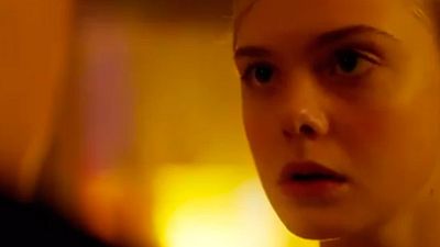 Tráiler de 'How To Talk To Girls At Parties': Elle Fanning es una alienígena en la adaptación del relato de Neil Gaiman noticias imagen