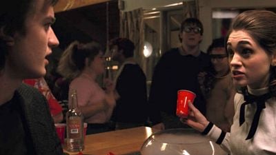 'Stranger Things': ¿De qué van disfrazados Steve y Nancy en la fiesta de Halloween?  noticias imagen