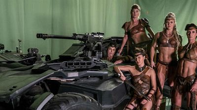 'Liga de la Justicia': Una actriz de la película explica por qué está a favor del polémico vestuario de las Amazonas noticias imagen