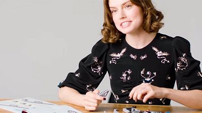 'Star Wars: Los últimos Jedi': Daisy Ridley construye un Halcón Milenario de Lego en una entrevista para 'Elle' noticias imagen
