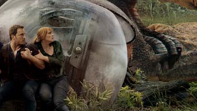 'Jurassic World: El Reino Caído': Póster final de la nueva película dirigida por J.A. Bayona noticias imagen