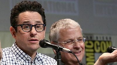 J.J. Abrams dirigirá una película de superhéroes con el director de 'Overlord' noticias imagen