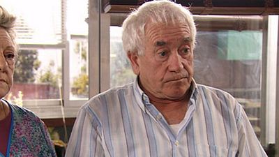 Muere el actor Cesáreo Estébanez ('Farmacia de guardia') a los 77 años noticias imagen