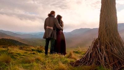 Ya puedes ver la cabecera de la temporada 5 de 'Outlander' noticias imagen