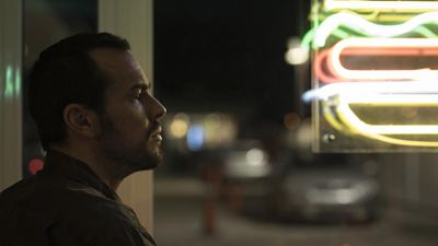 'El practicante': Descubre el oscuro personaje de Mario Casas en el tráiler de su nueva película para Netflix