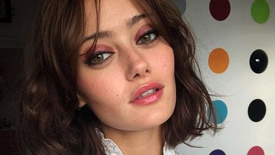 Ella Purnell, la actriz que creció subida en un avion