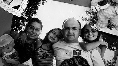 Así son los Erçel: la bonita familia de la protagonista de 'Love is in the air' a pesar de sus duros momentos noticias imagen