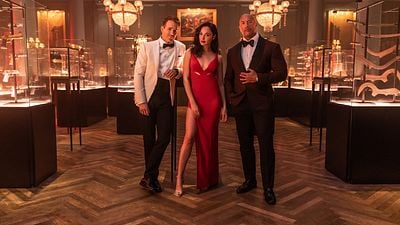 Tráiler de 'Red Notice': Gal Gadot contra Dwayne Johnson y Ryan Reynolds en lo nuevo de Netflix noticias imagen