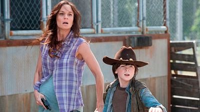 Tierna reunión de la familia Grimes lejos de las cámaras 'The Walking Dead (y aún más lejos de su última vez en la temporada 3) noticias imagen