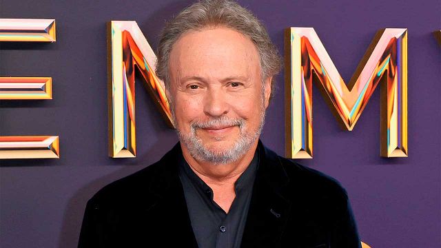 "Desconsolados. Criamos a nuestros hijos y nietos aquí": el devastador incendio de Los Angeles ha destruido la casa familiar de Billy Cristal noticias imagen