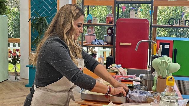 "Se ha quemado": El percance en 'Bake Off: famosos al horno' que obliga la intervención del equipo médico noticias imagen