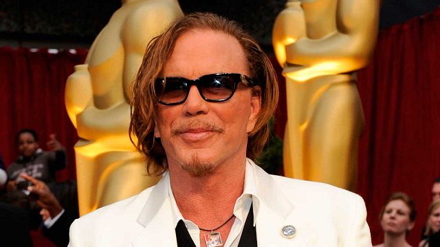Hace 17 años, Mickey Rourke sabía que no se llevaría el Oscar porque había "enfadado" a todos los profesionales de la industria del cine noticias imagen