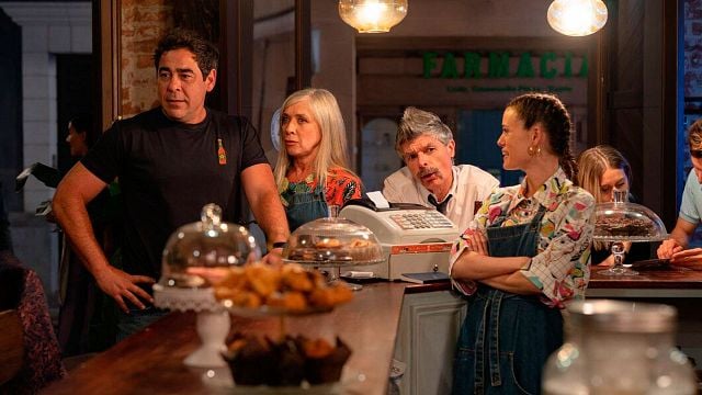 Fernando Ramallo, actor español, revela los salarios que hay en series y cine: “Se te quedarían en unos 2035 euros al mes” noticias imagen