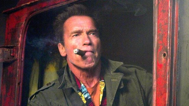 Arnold Schwarzenegger solo tenía un papel secundario en este sonado fracaso, pero ganó 25 veces más que el protagonista de la película