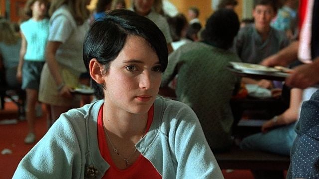 Debutó hace 39 años en una película deportiva que fracasó en taquilla, pero ahora es una mega-estrella gracias a 'Stranger Things'. ¿La reconoces? noticias imagen