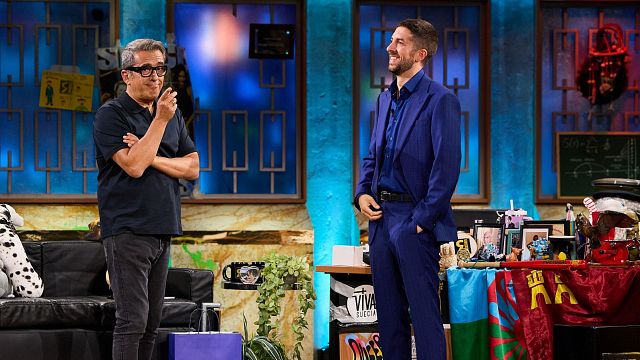 Andreu Buenafuente recuerda en 'La Revuelta' su época más "durilla" en televisión: "Fue un valle del infierno" noticias imagen