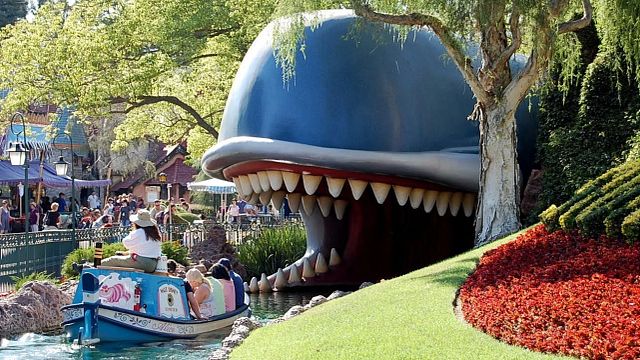 En 1973, dos hermanos se quedaron encerrados en una atracción de Disneyland después del cierre: uno de ellos murió noticias imagen