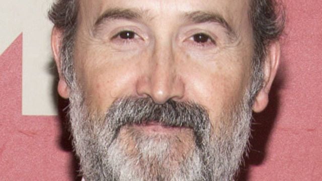 Javier Cámara, 59 años, sobre su infancia: "Sabía que me gustaban los chicos, pero en mi pueblo pensaba: "Soy distinto y, como lo diga, me van a pegar una paliza" noticias imagen